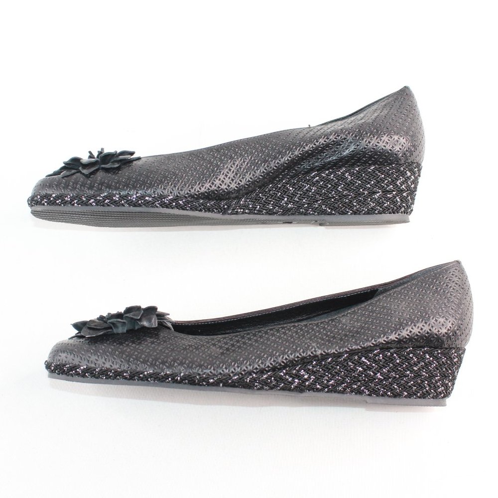 SESTO MEUCCI Black Embellished Round Toe Wedge - Picture 12 of 13